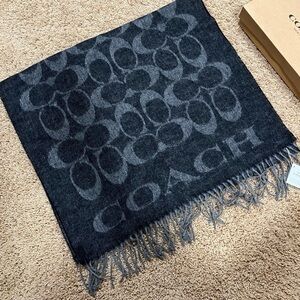 NWT Coach Signature Scarf Wool Silk Angora Blend Black Grey Gift Set F36808